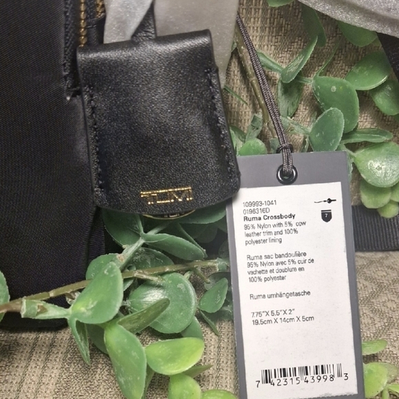 NWT Tumi Voyageur Ruma Small Crossbody Messenger Bag - Picture 5 of 16